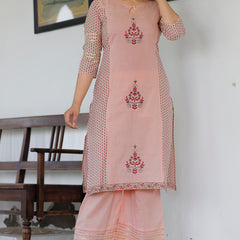 Women Peach Cotton Printed Kurta with Palazzo Set